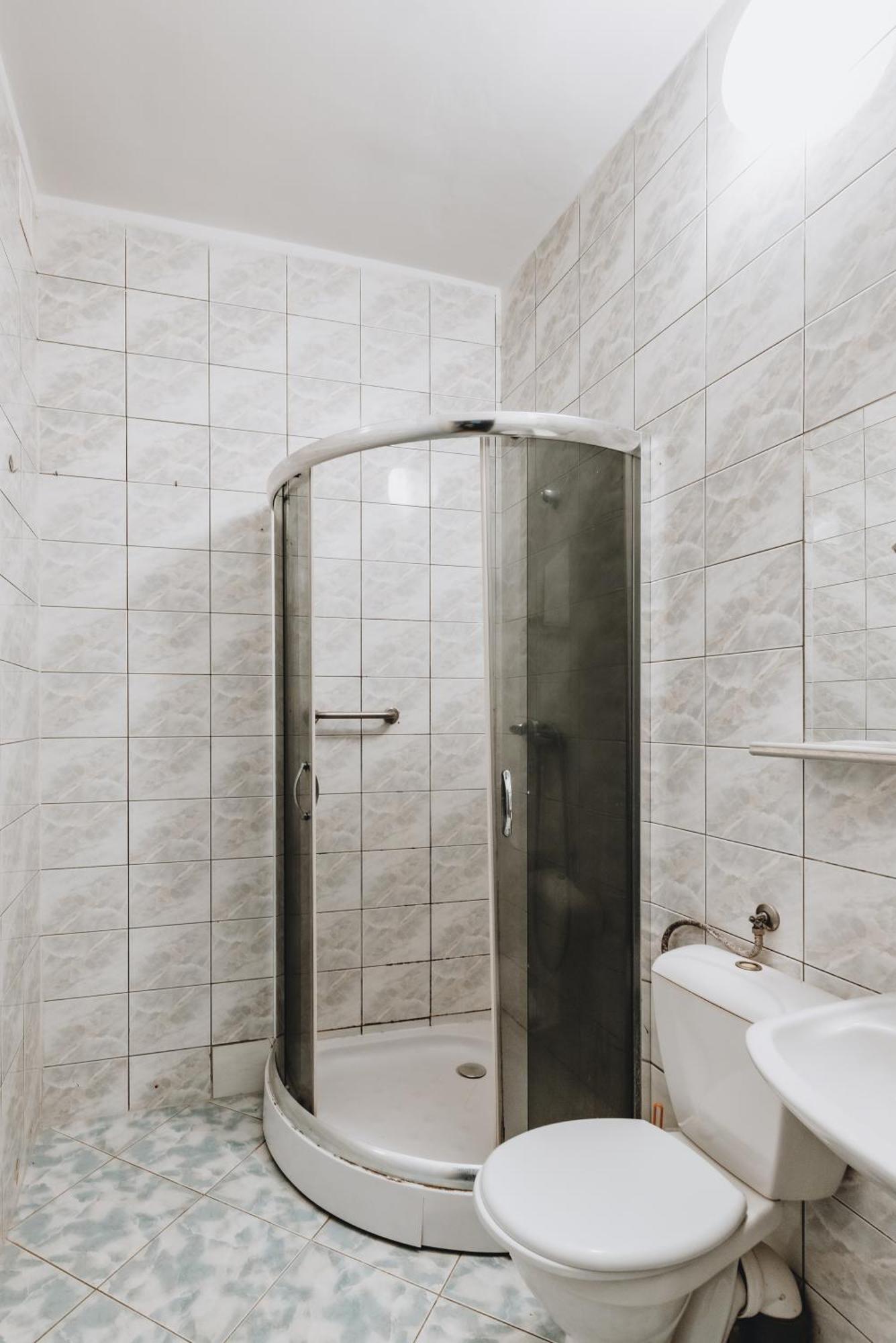 Отель Osrodek Wypoczynkowo-Rehabilitacyjny Posejdon Крыница-Морска Экстерьер фото